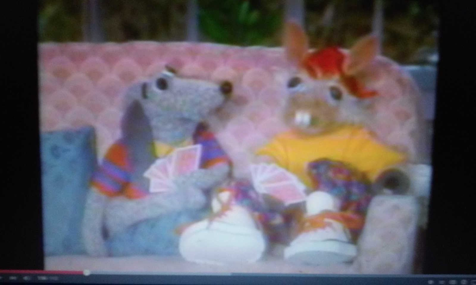 Whatsoever Critic "Lamb Chop's Play Along United We Stand" TV Episode Review