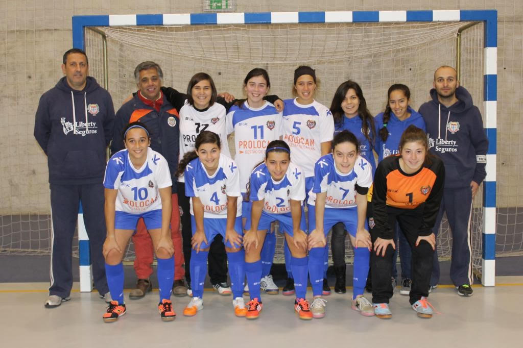 RESTAURADORES AVINTENSES FUTSAL FEMININO: dezembro 2013