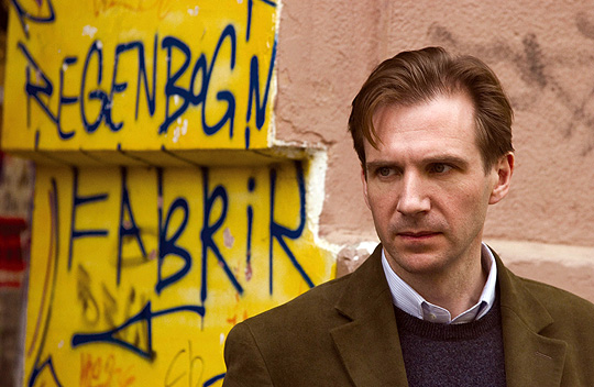 constant gardener essay review constant gardener essay review