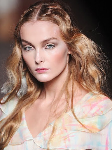 Updo - Christian Dior есен-зима 2011-2012