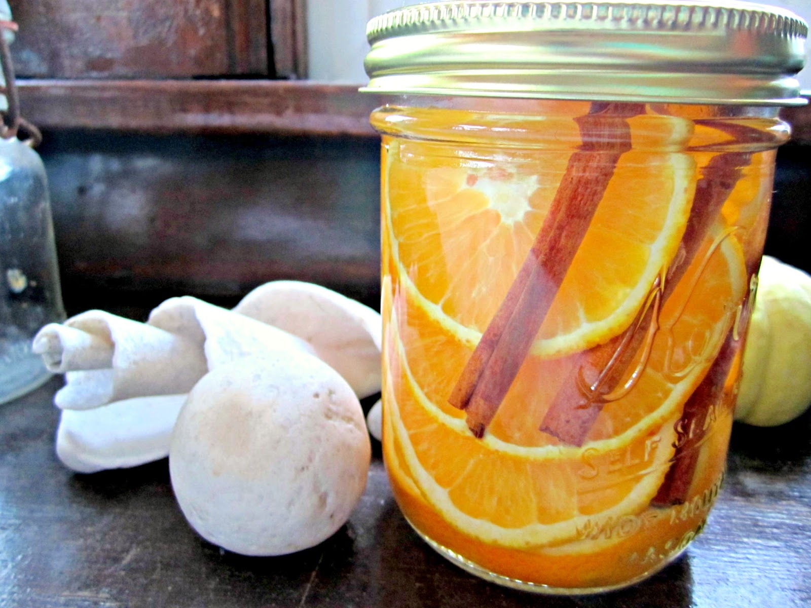 JellyBones DIY Simmering winter potpourri