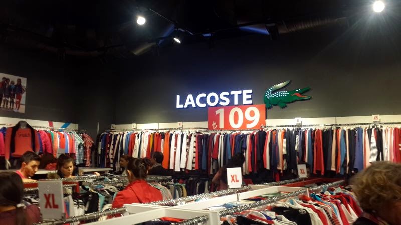 Tutumluyuz Biz Lacoste Gant Nautica Burberry Sezon Sonu Indirim Magazasi