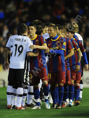 Valencia vs Barcelona - Match Photos Valencia , Barcelona , Barcelona players, Valencia players, Lionel Messi, Gerard Pique, Sergio Busquets Burgos, David Villa, Villa vs Valencia