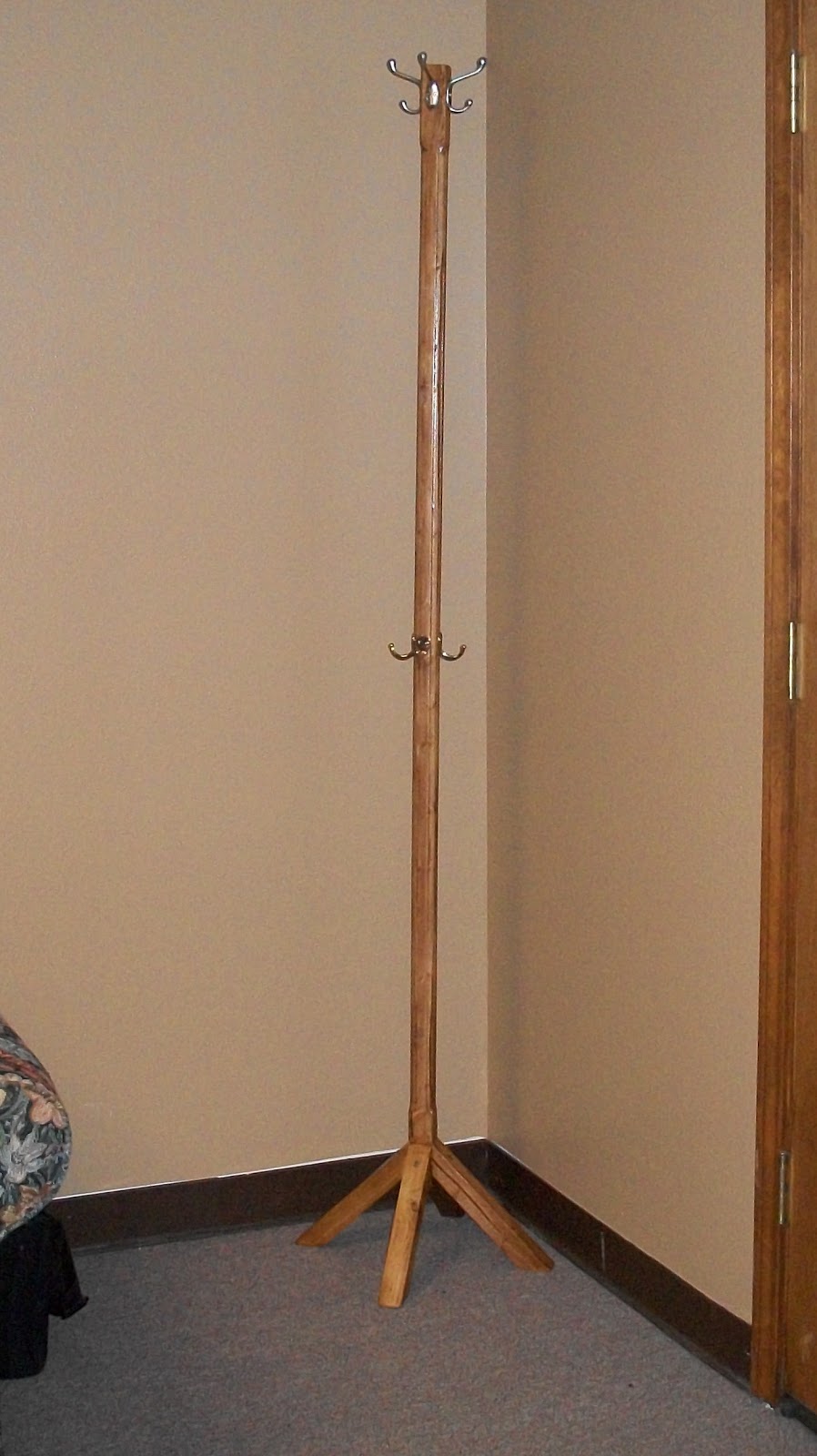 THIS PASTOR'S LIFE... Easy woodworking project Coat Rack for Creative
