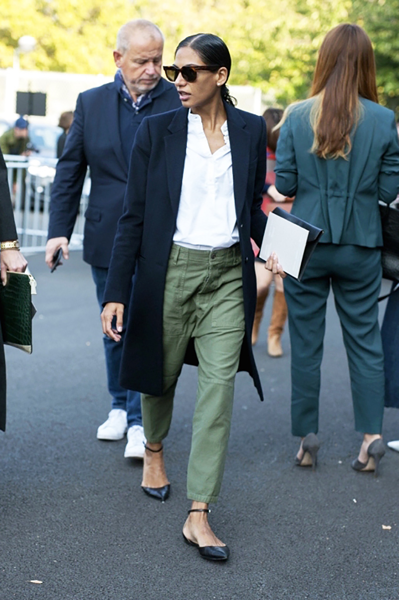 how-to-wear-green-color-caqui-streetstyle-abrigo-cazadora-falda.jersey how-to-wear-green-color-caqui-streetstyle-abrigo-cazadora-falda.jersey