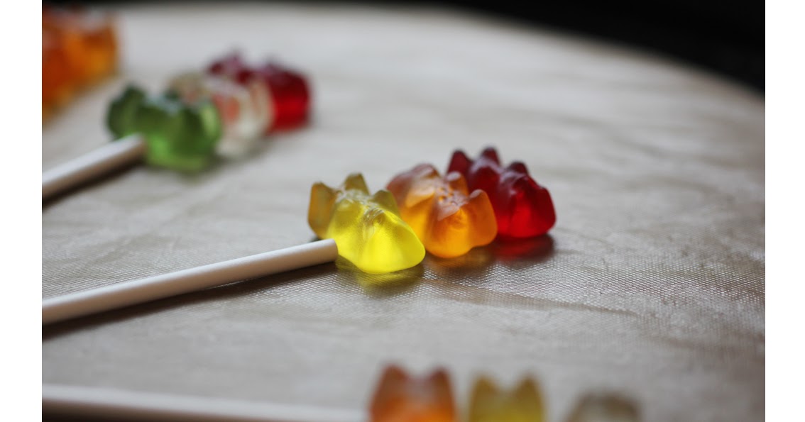 IEllis.nl Gummy bear lolly homemade (gummiebeer lolly)