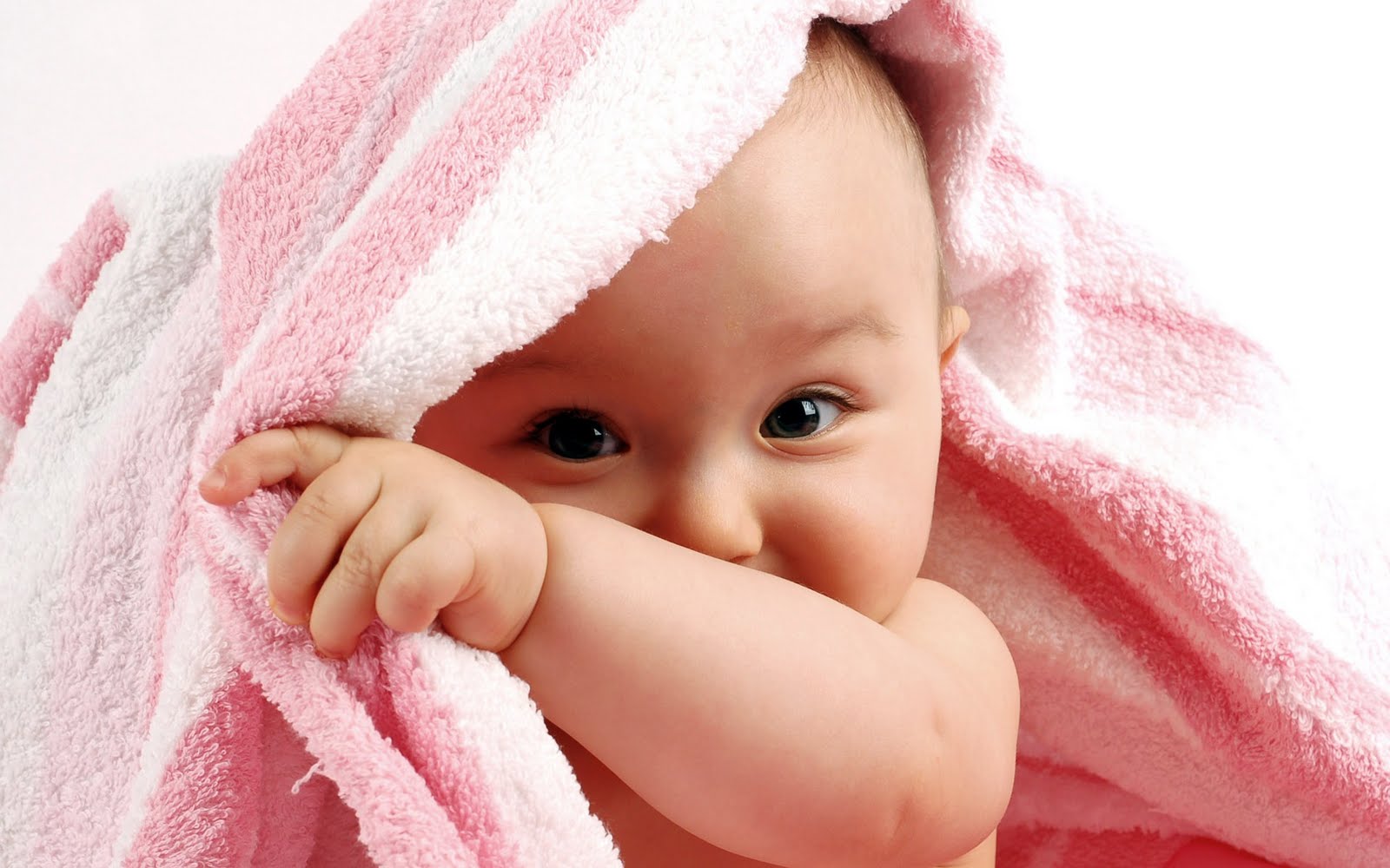 http://4.bp.blogspot.com/-B5UU82DVNro/TkQauGL7CMI/AAAAAAAAIko/al3iub0jWA4/s1600/HD+high+resolution+wallpapers+High-Resolution-4-Baby.jpg