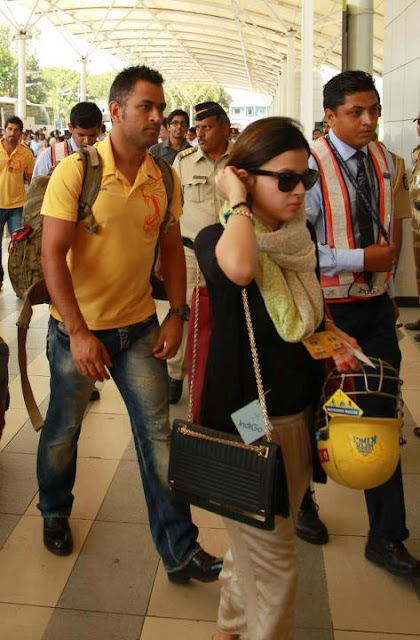 Dhoni Wife Sakshi Singh Rawat