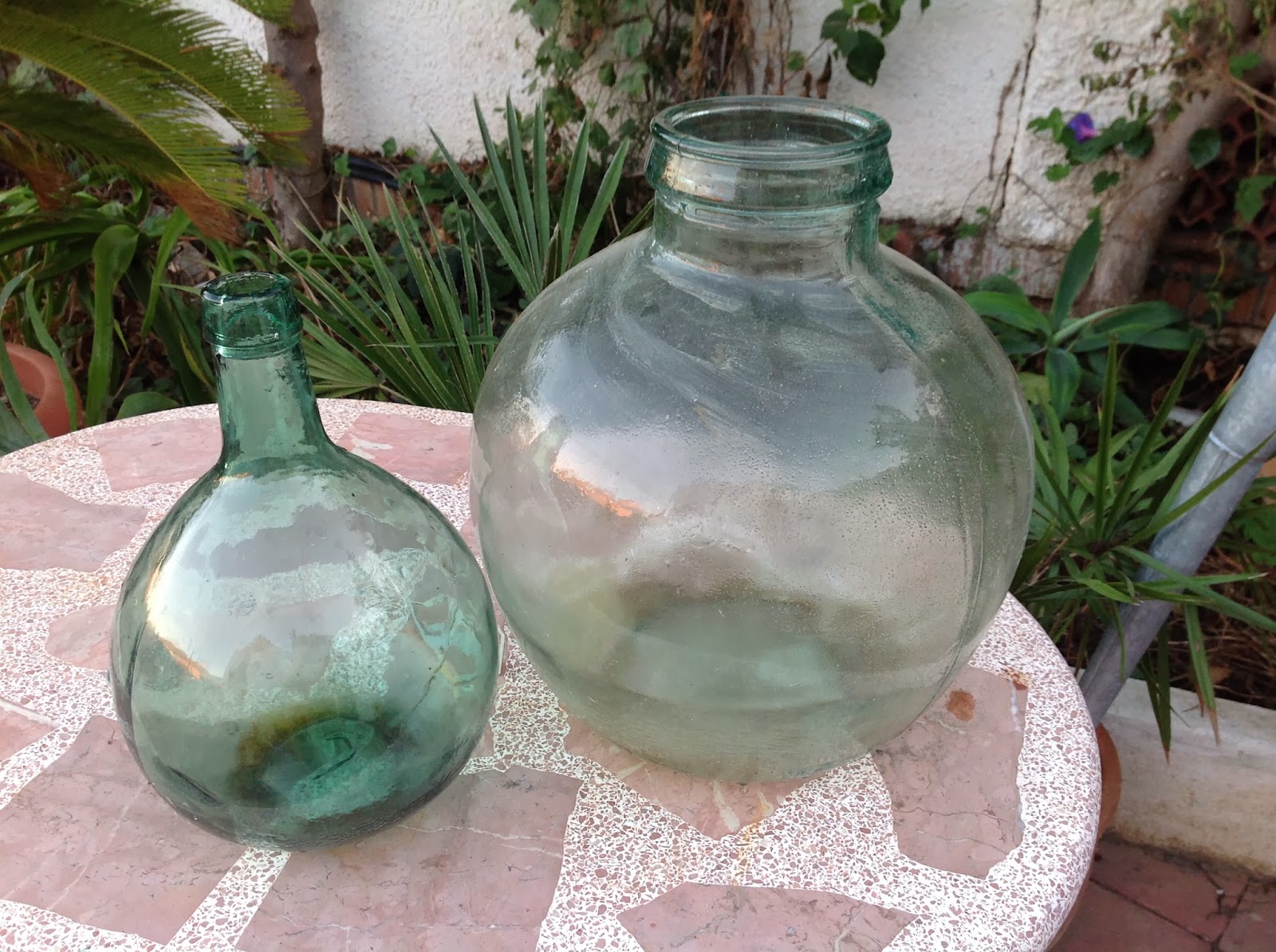 Digame: For Sale 2 glass bottles