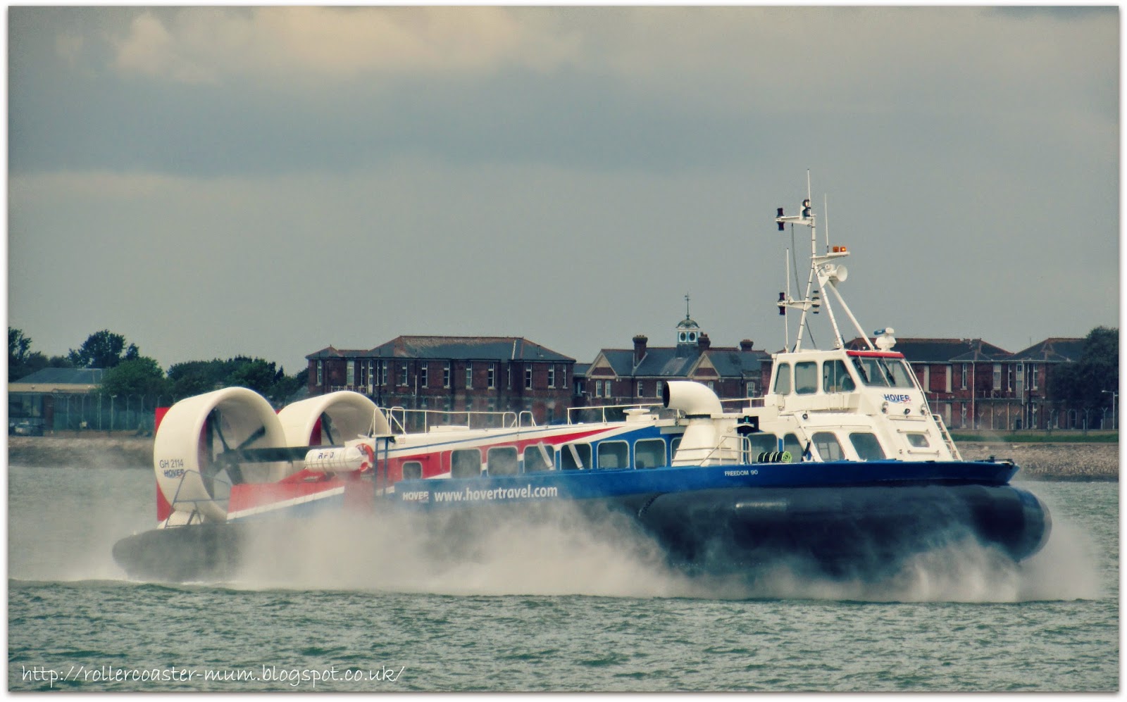 Hovercraft from the Isle of Wight Southsea to Isle of Wight hovercraft