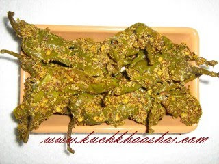 Stuffed Green Chili Pickle