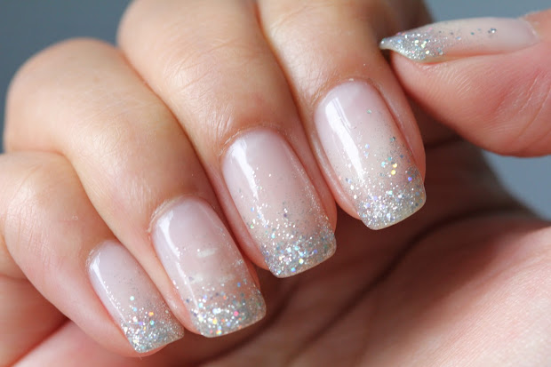 dsk steph cindy's nails glitter