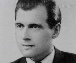 Why did josef mengele do experiments in the first place?