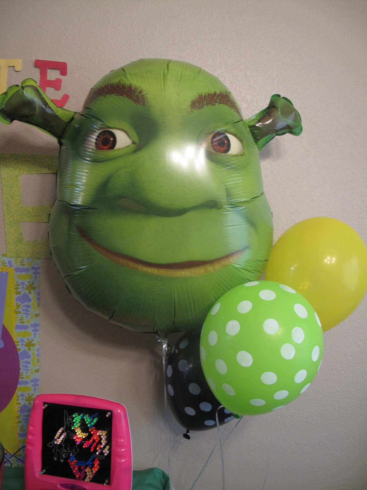 Snowflakes and Starfish: Mini Shrek Party