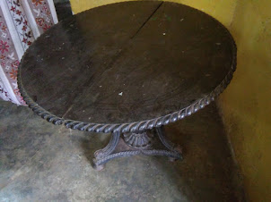 Vintage Portuguese era furniture in Pai Tiatrist House.