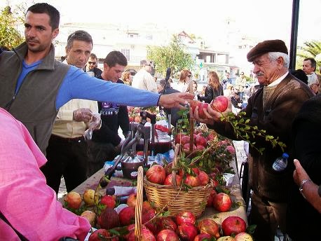 Αναφορές μας από εκδηλώσεις για τα ρόδια της Ερμιόνης, την ελιά και το λάδι στην Ερμιονίδα...