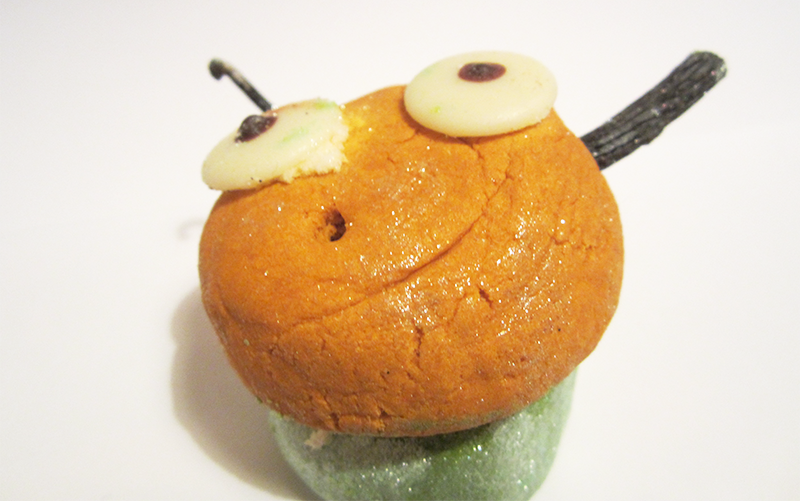 Review Lush's Bubblegrub Bubbleroon VVNightingale