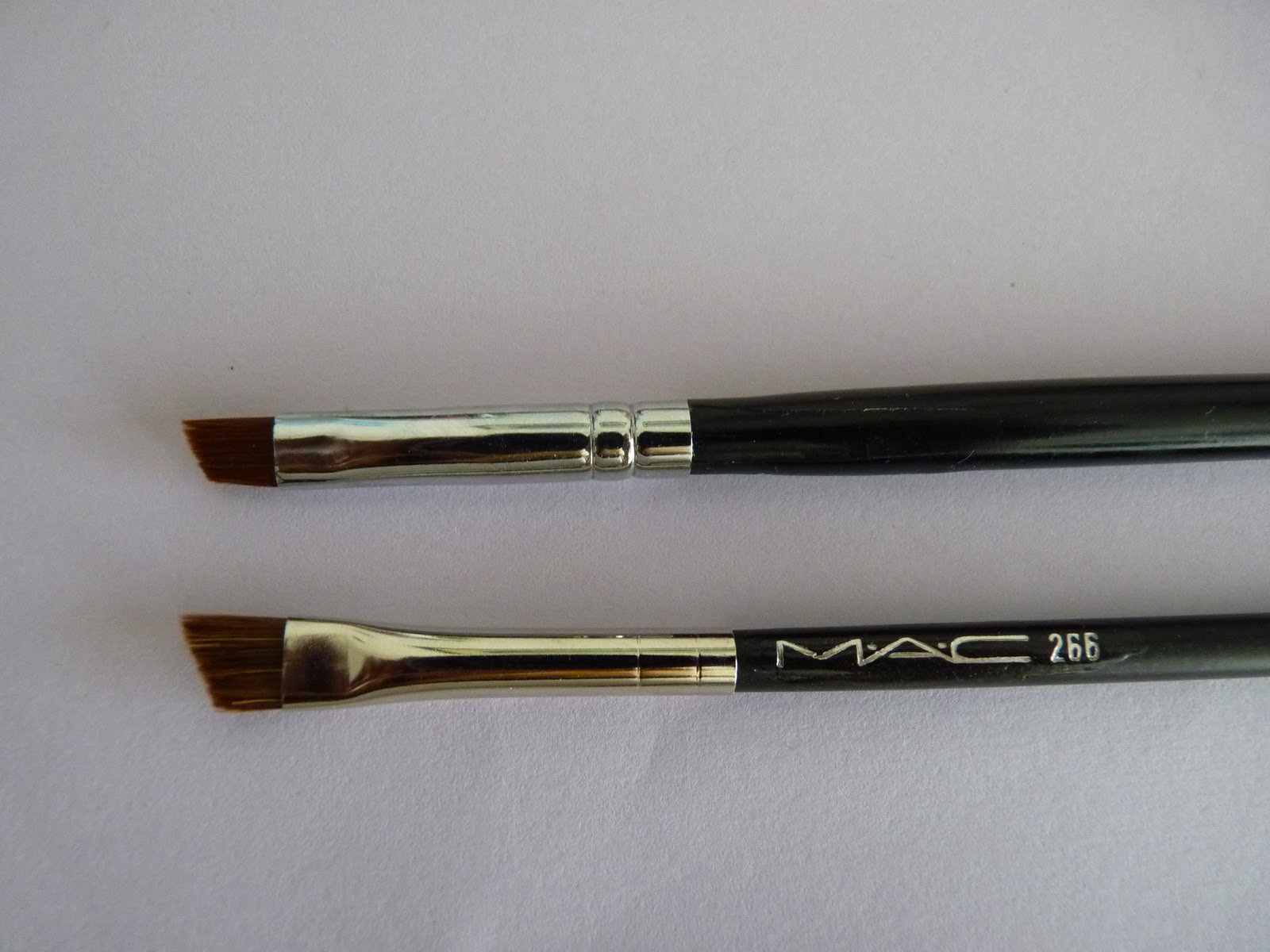 Globulinas de colores Brocha 266 MAC vs 266 Sigma (E65)