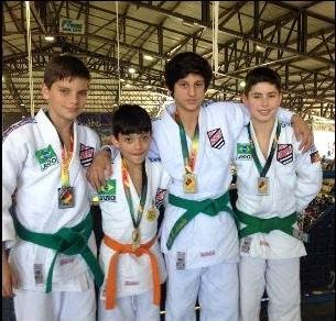 Irmãos Calvetti conquistam ouro e bronze em competição que reúne estudantes  - Portal do Estado do Rio Grande do Sul