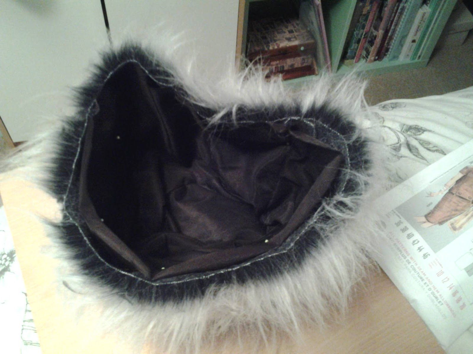 #SewAngelicThreads: HOW I MADE MY FAUX FUR HAT AND JACKET.A Minerva