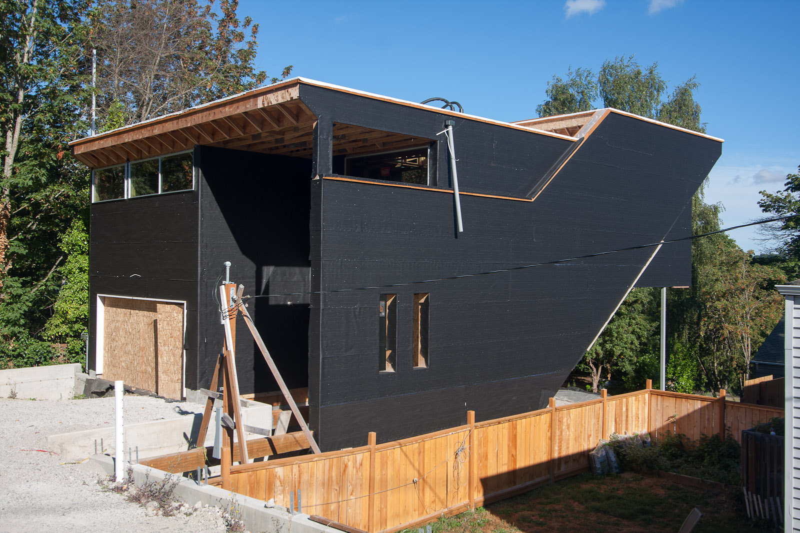 The Viretta Park Residence Siding Part 1 Moisture barrier The Viretta Park Residence Siding Part 1 Moisture barrier