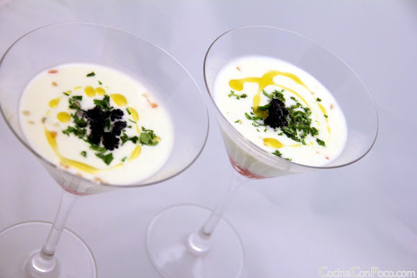 Gazpacho Blanco de Yogur y Pepino - Premio Canal Cocina mejor receta con Danone Gazpacho Blanco de Yogur y Pepino - Premio Canal Cocina mejor receta con Danone