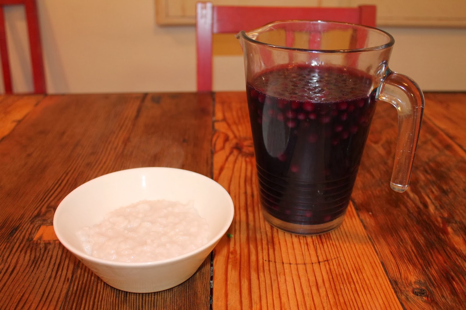 Kaiku Lifestyle Finnish Rice Porridge (Pudding) With Blueberry Sauce