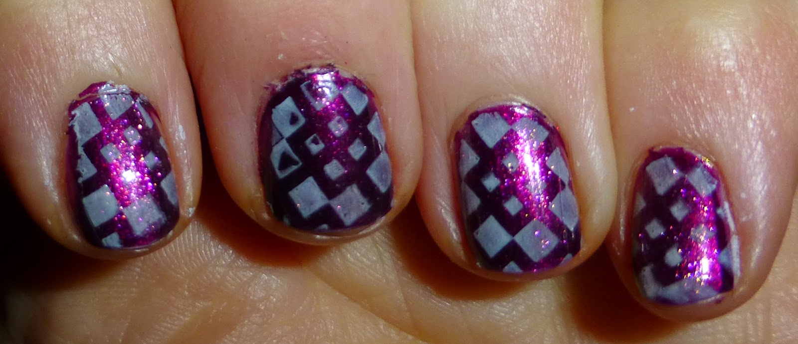IndieAna- In Search of the HolyGrail: Stamped Nails