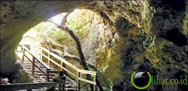 Gua Kembar - Israel Gua Kembar - Israel