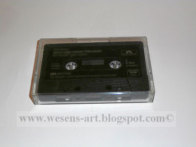 WesensArt audio cassette case recycling