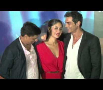 Oops – Caught Bollywood Actors Checking out Actresses Assets