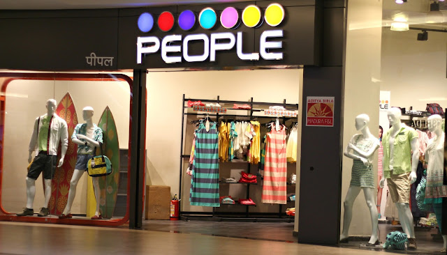Phoenix Market City, Kurla People Store