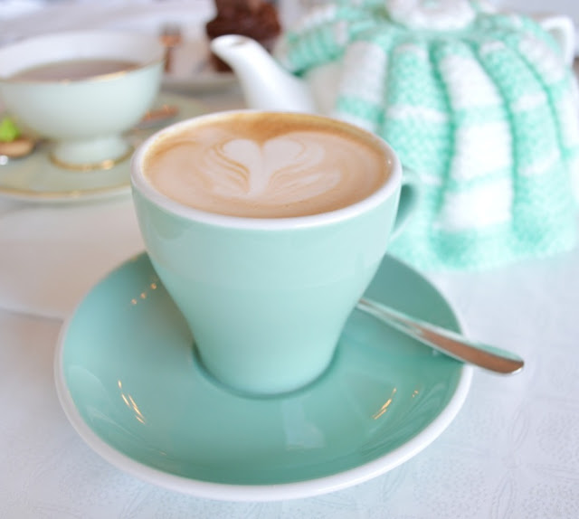 Five Kinds of Happy Blog: Sweet Pea cafe