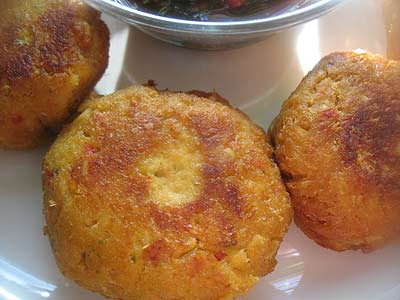 Thai Tempeh Patties with a Red Chili Dipping Sauce