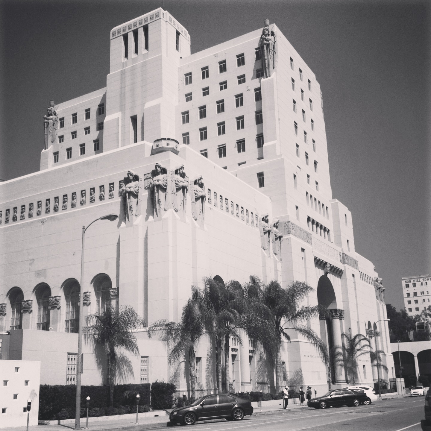 Old Hollywood, New Glitz Pipe Organs, Chili Peppers, and Prohibition The Legendary Park Plaza