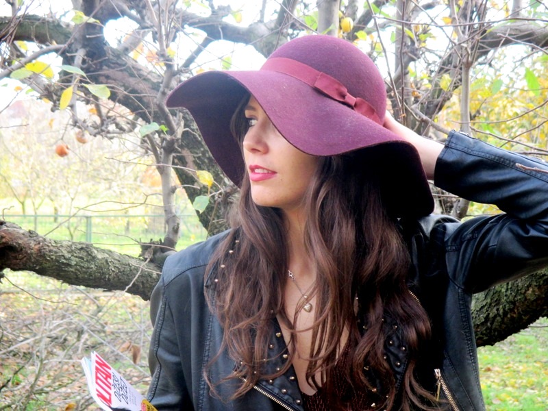 Katarina`s Fashion World Maroon Hat