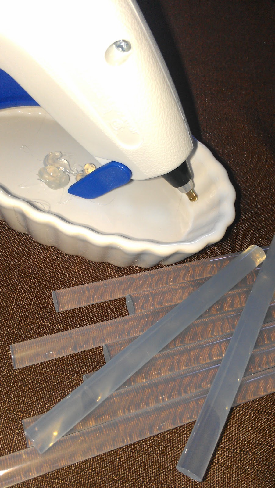 rainysunraynails Howto Cork Board. (unrelated nail art)