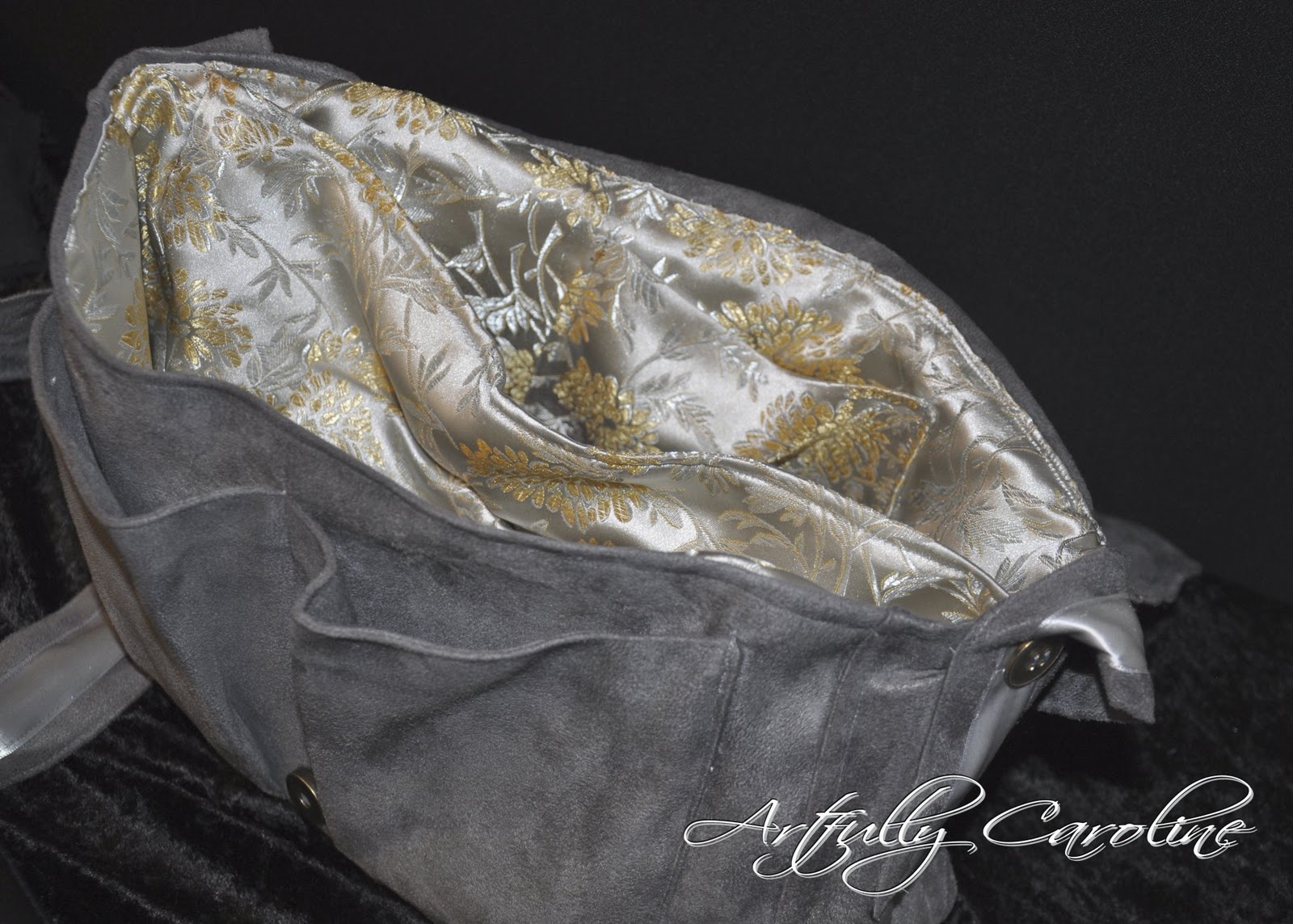 Artfully Caroline Buttons and ribbon plaid purse