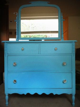 It S Distressing Tiffany Blue Vanity Dresser