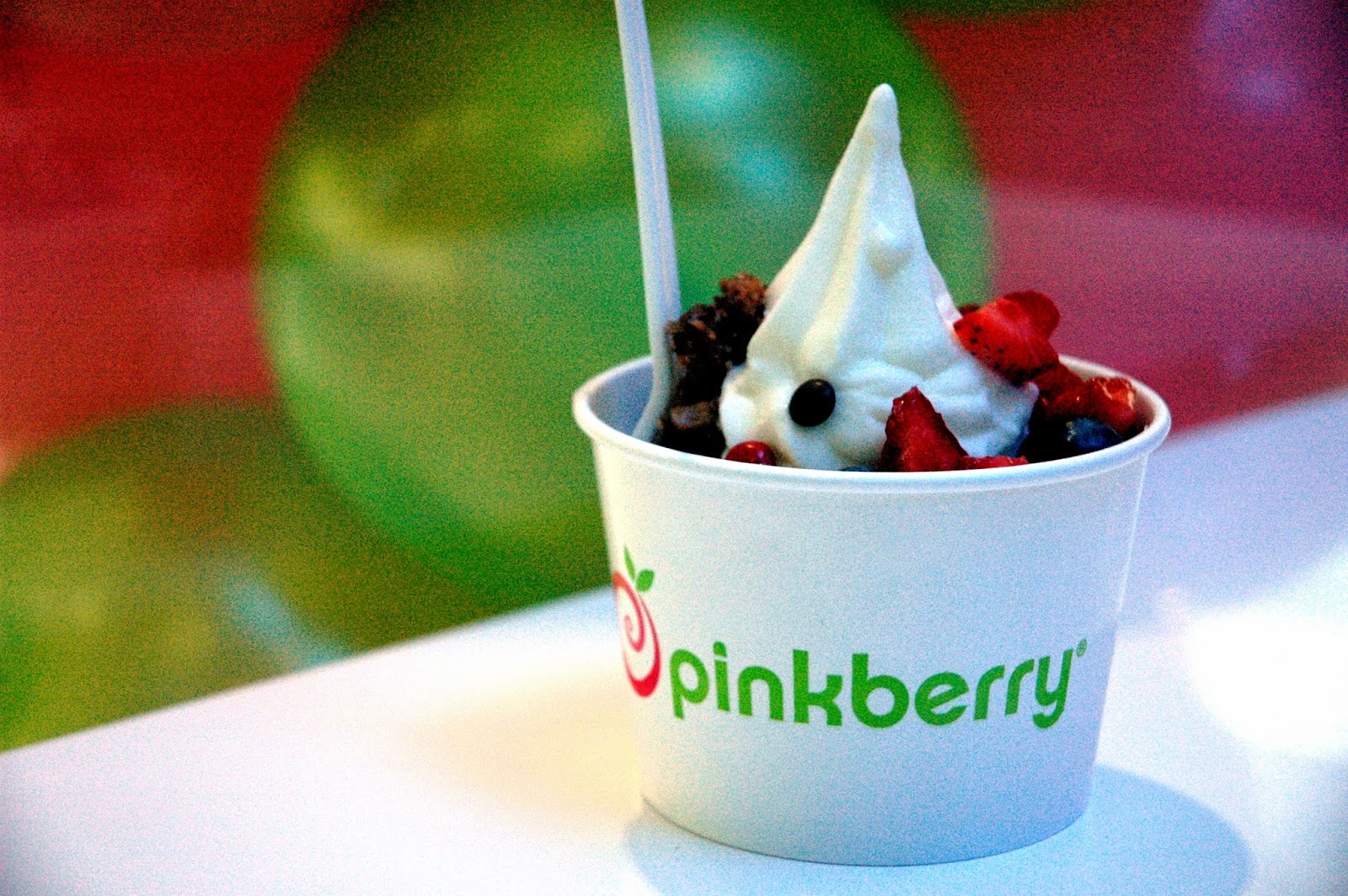 DUDE FOR FOOD Pinkberry, Now Swirling at SM Megamall