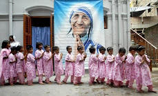 🙏 "Madre Teresa Di Calcutta" Sono come una piccola matita..