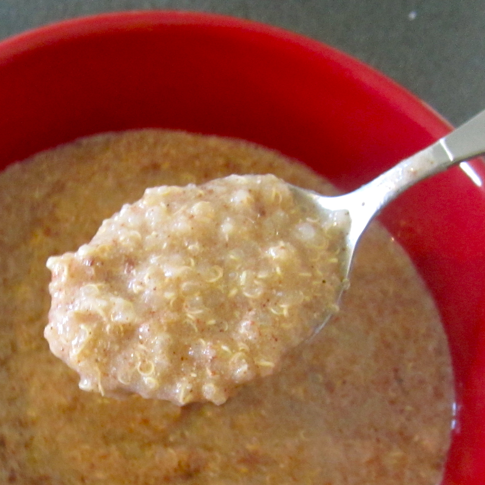 Creamy Cinnamon Sugar Breakfast Quinoa Veggie Wonder