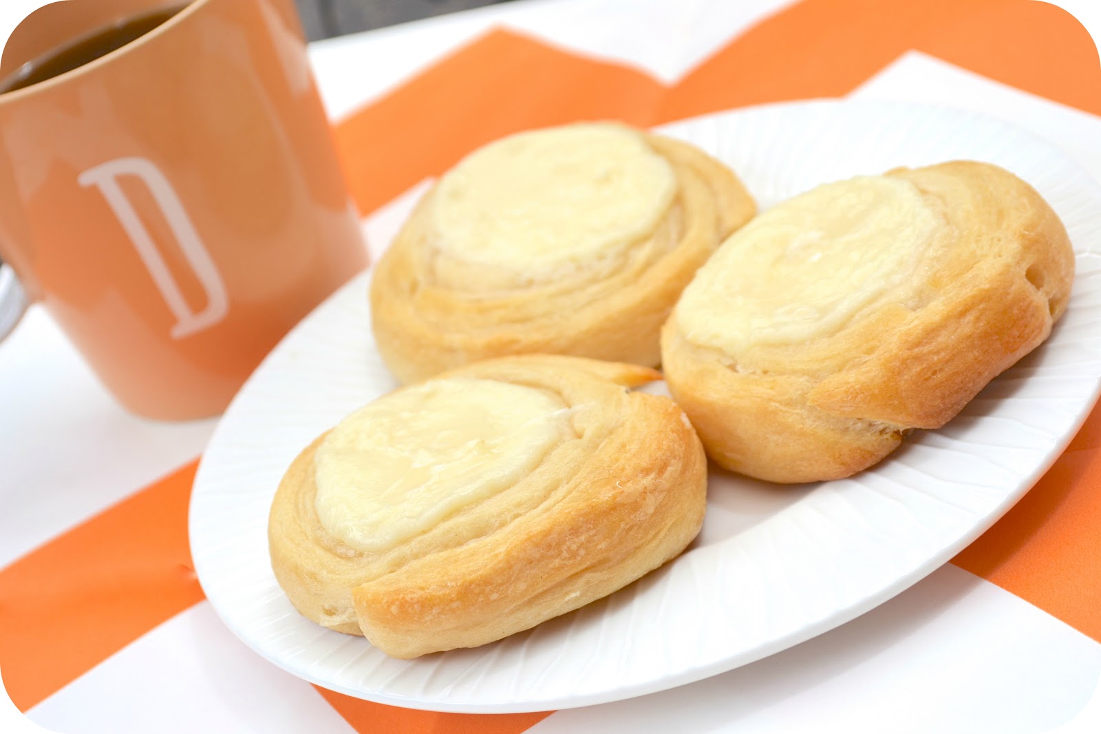 Macke Monologues Easiest.Cheese Danish.Ever.