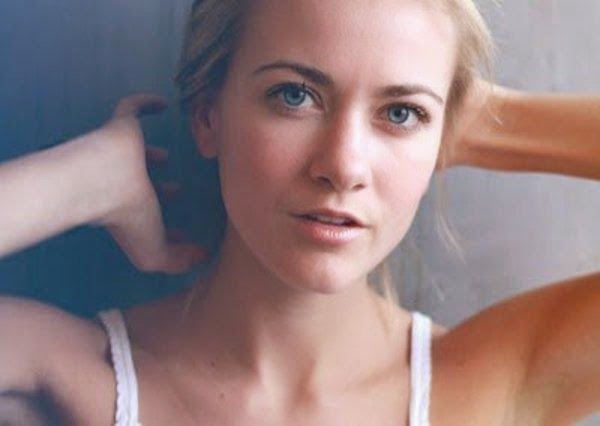 Meredith Hagner | ER3 Celebrities Wallpapers