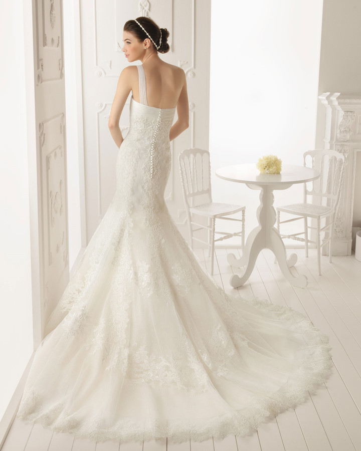 Honey Buy: Aire 2013 wedding dresses