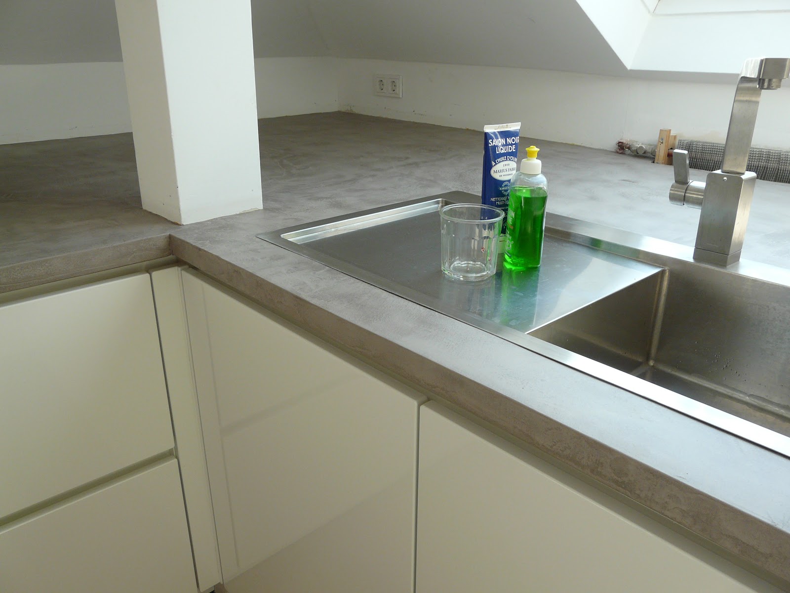 Wand wohndesign beton cire: beton ciré küchenarbeitsplatte in ...
