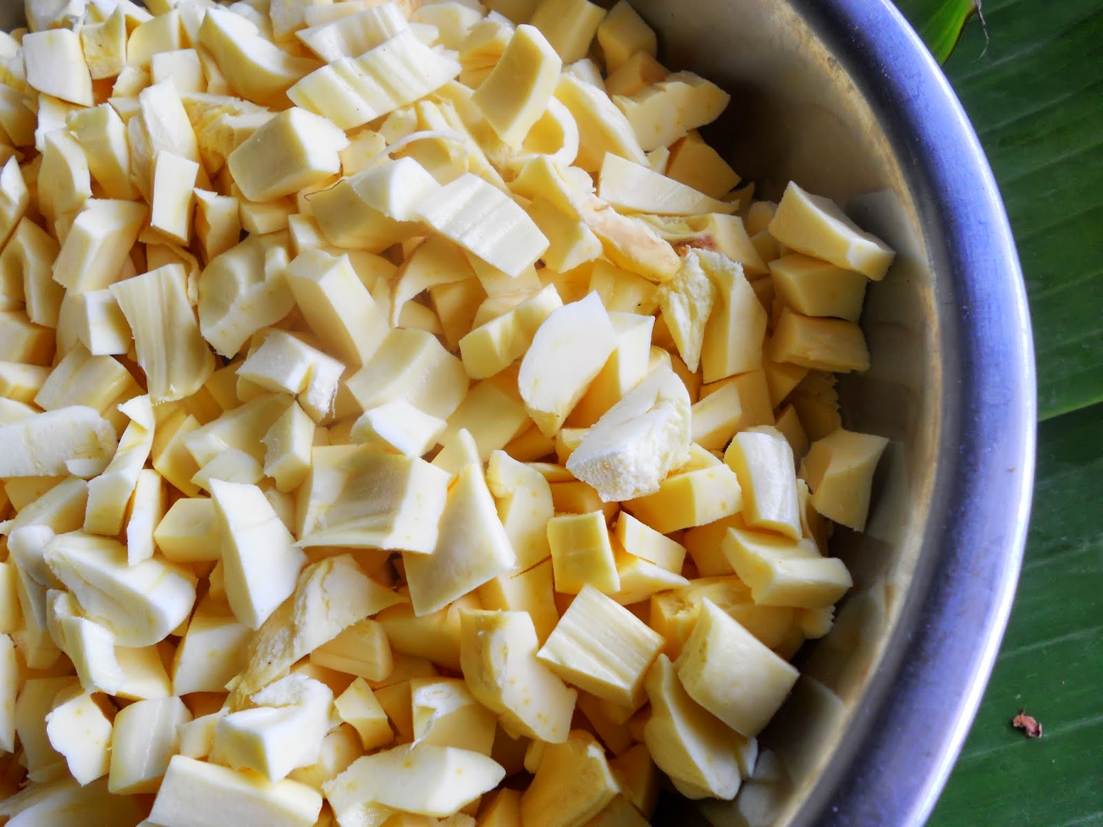 Chakka Kuzhachathu/Raw Jackfruit Curry (Kerala Style) Diabetic Friendly