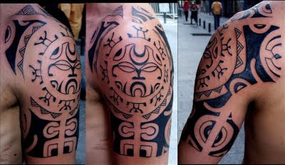 Dicas de Tatuagens no Braço Fotos e imagens de Tatuagens no Braço