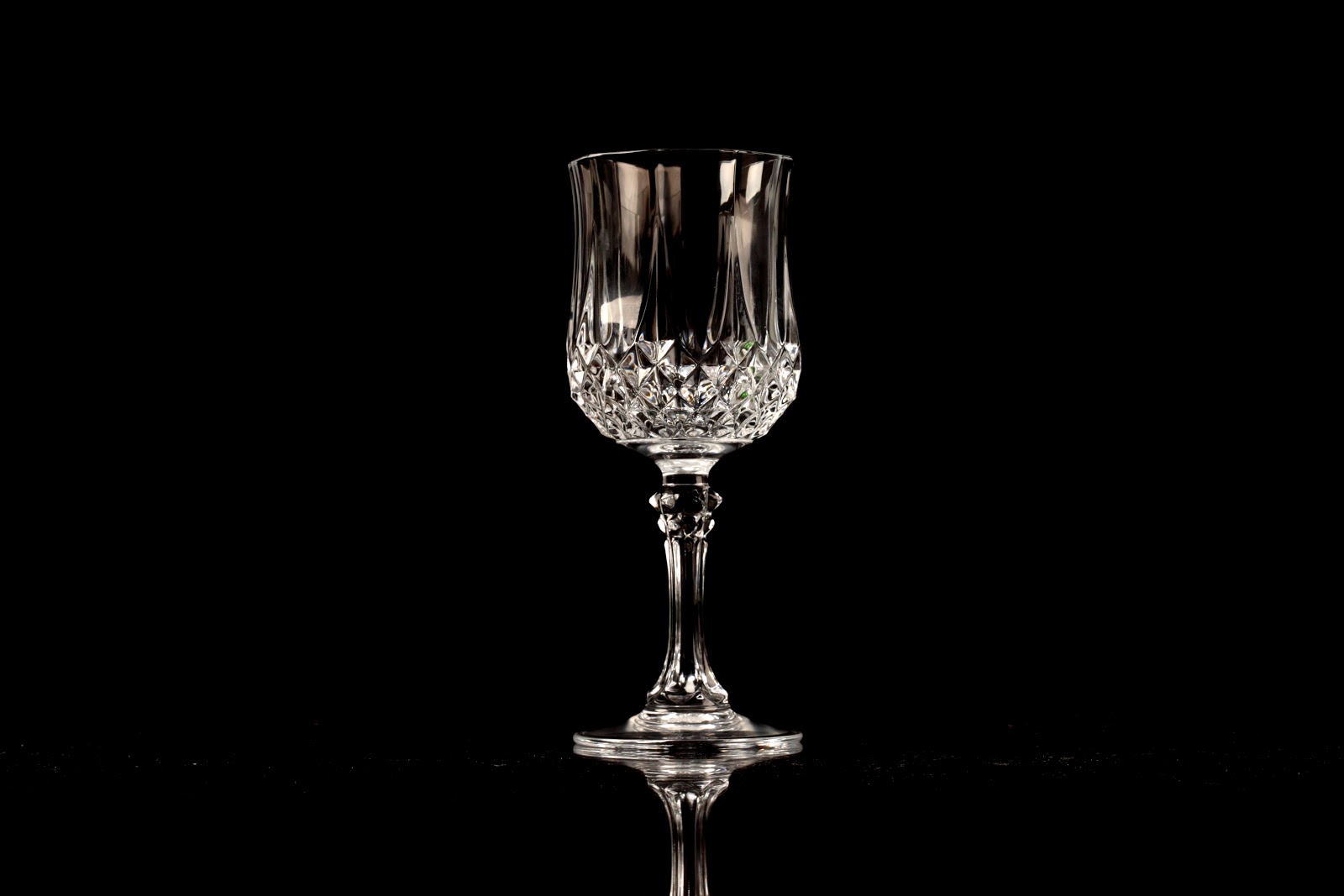 Holly's Blog Studio Photography shooting glass against black & white