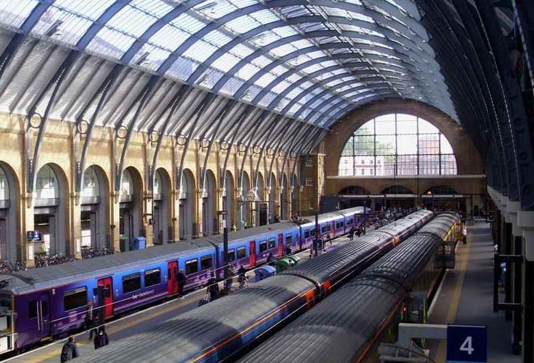 Viajes Family Haz un recorrido por el mundo mágico de Harry Potter en